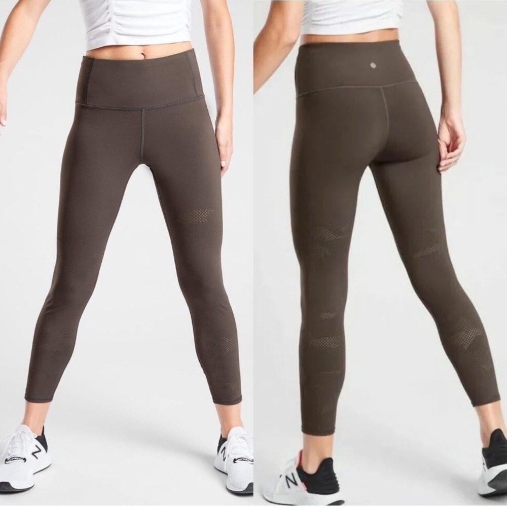 Athleta Persistence Camo Laser Cut 7/8 Leggings Taupe Green Color Size S Women’s